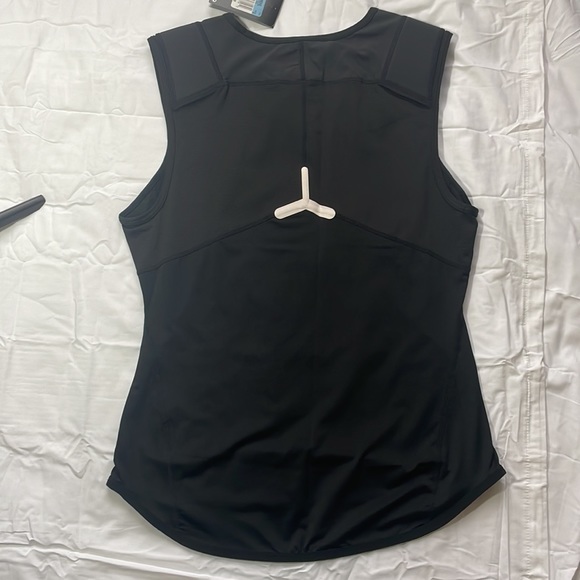 Nike The Opening Sleeveless, Padded Shirt - Picture 6 of 12